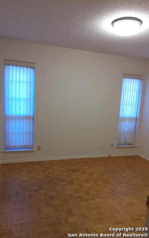 Image 18 of 21 For 10302 Grenadier