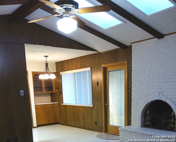 Image 9 of 21 For 10302 Grenadier