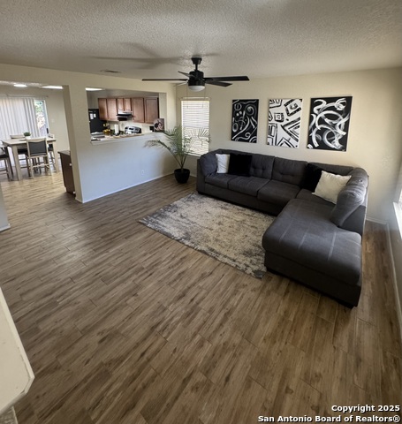 Image 6 of 19 For 13710 Pebble Ranch