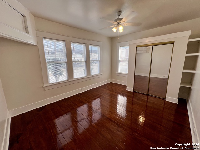 Image 8 of 11 For 610 Croft Trace Ln