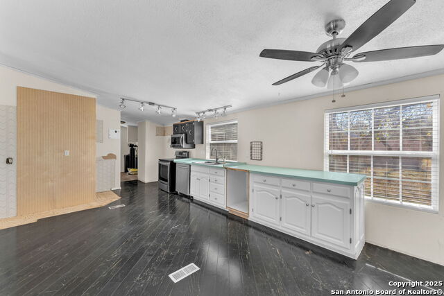 Image 11 of 26 For 9008 Pocahontas