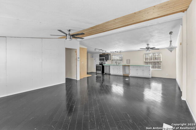 Image 7 of 26 For 9008 Pocahontas