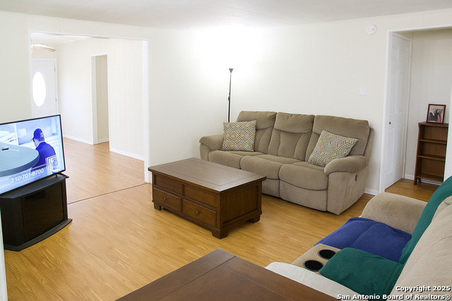 Image 5 of 21 For 1266 Elsmere Pl W