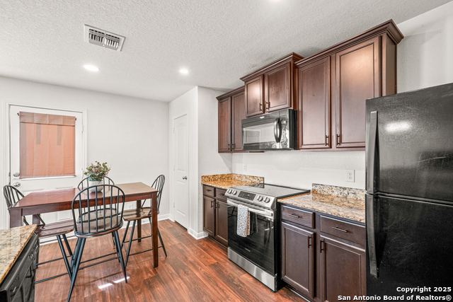 Image 14 of 25 For 11620 Claudette