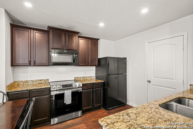 Image 15 of 25 For 11620 Claudette