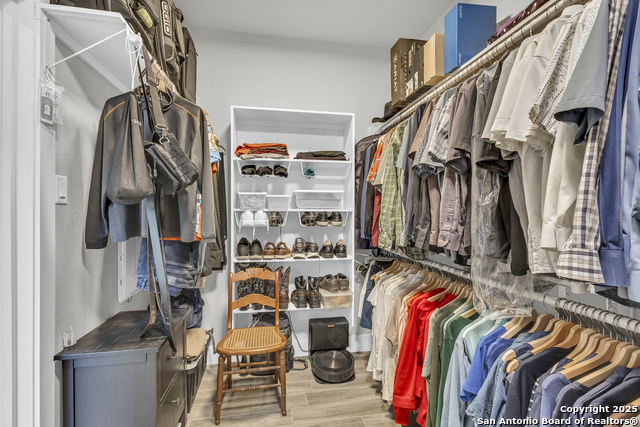 Image 20 of 39 For 110 C Chisholm