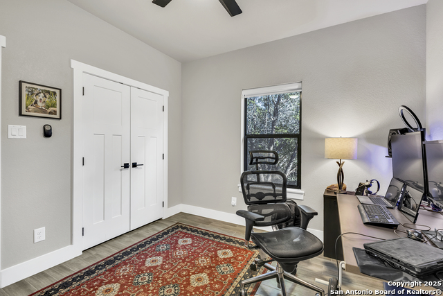 Image 26 of 39 For 110 C Chisholm