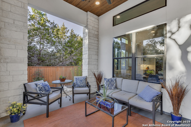 Image 29 of 39 For 110 C Chisholm