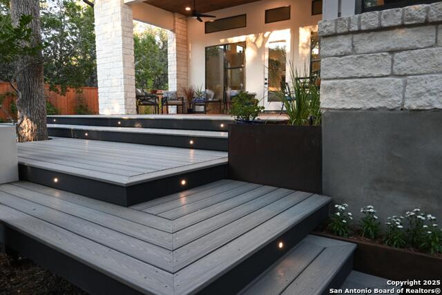 Image 30 of 39 For 110 C Chisholm