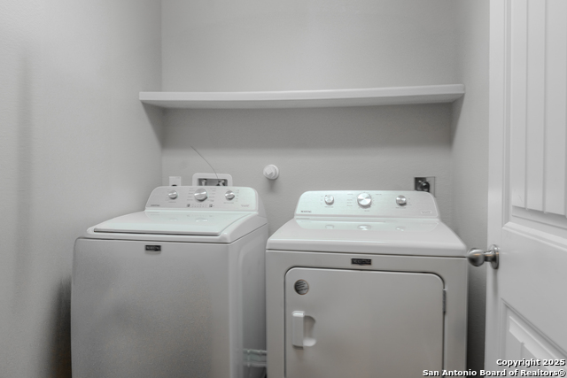 Image 24 of 30 For 13011 Maestro Spark