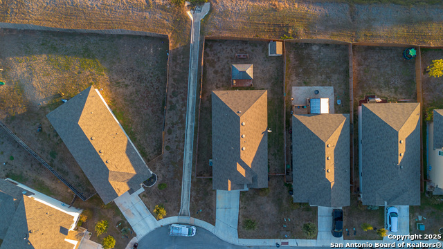 Image 28 of 30 For 13011 Maestro Spark