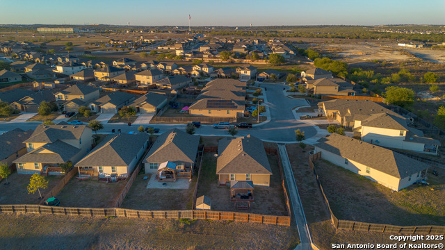 Image 29 of 30 For 13011 Maestro Spark