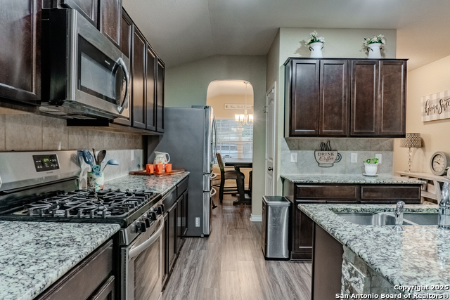 Image 7 of 30 For 13011 Maestro Spark