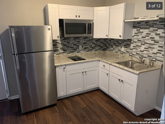 Image 12 of 15 For 1027 King C