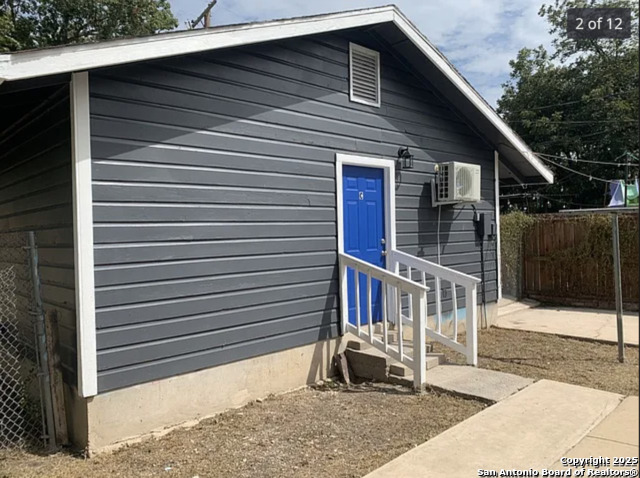 Image 15 of 15 For 1027 King C