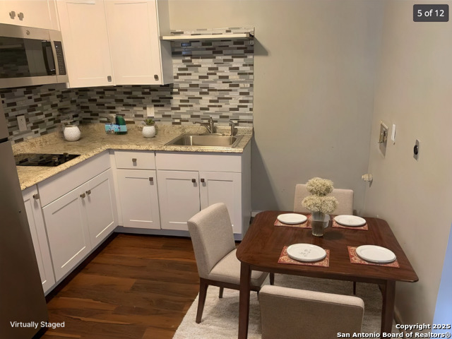 Image 7 of 15 For 1027 King C