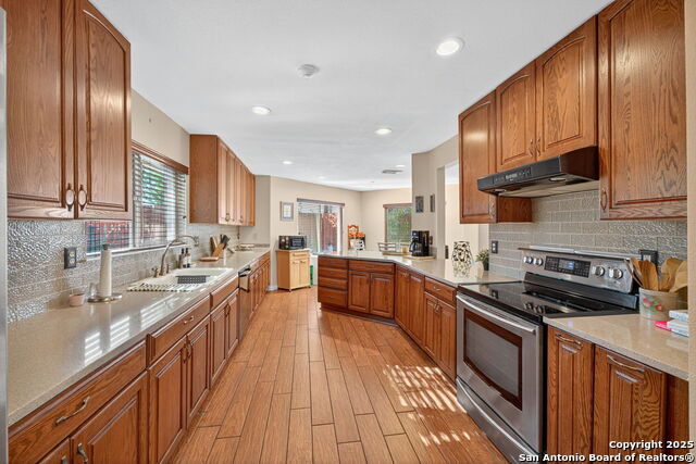 Image 12 of 31 For 1902 Indian Meadows Dr