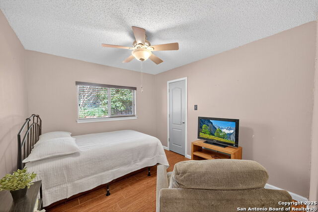 Image 23 of 31 For 1902 Indian Meadows Dr