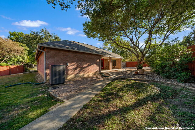 Image 29 of 31 For 1902 Indian Meadows Dr