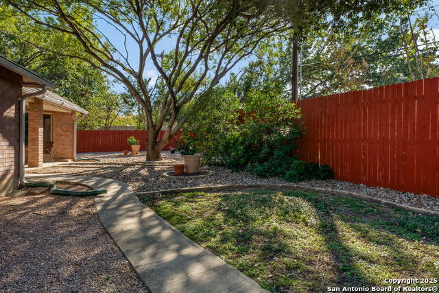 Image 30 of 31 For 1902 Indian Meadows Dr