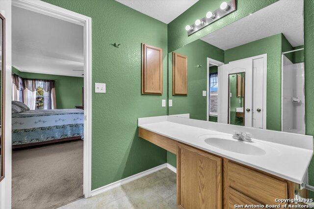 Image 27 of 49 For 7514 Escada Crst