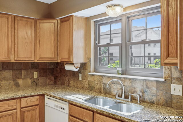 Image 14 of 69 For 146 Village Path