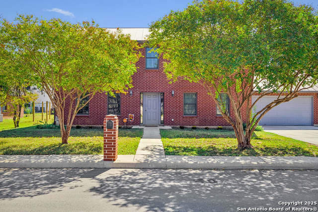 Image 2 of 69 For 146 Village Path