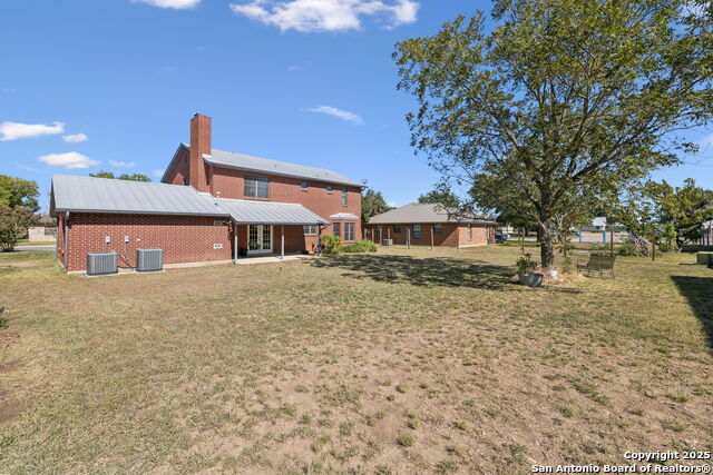 Image 46 of 69 For 146 Village Path