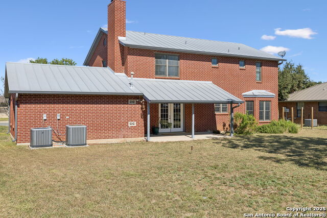 Image 47 of 69 For 146 Village Path