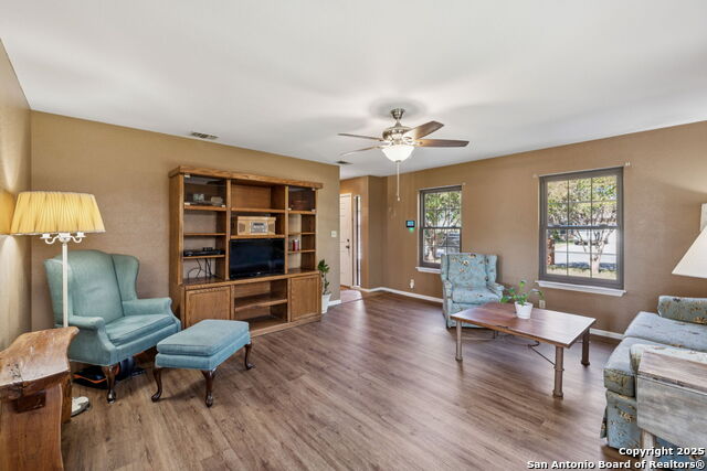 Image 6 of 69 For 146 Village Path