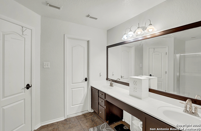 Image 17 of 20 For 7602 Forest Vale