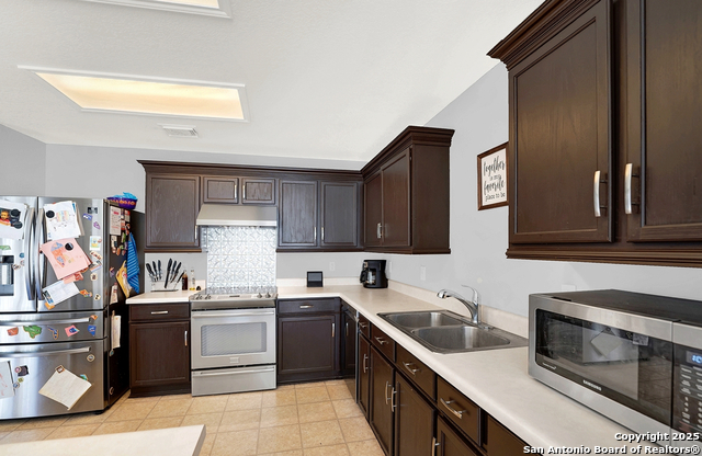 Image 4 of 20 For 7602 Forest Vale