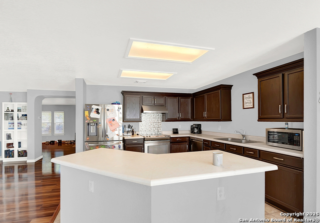 Image 8 of 20 For 7602 Forest Vale