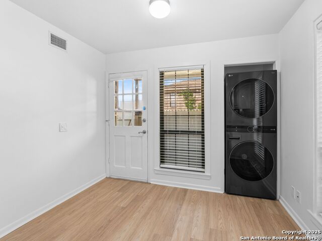 Image 13 of 24 For 7926 Broadway 609