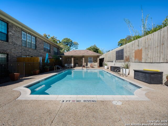 Image 23 of 24 For 7926 Broadway 609