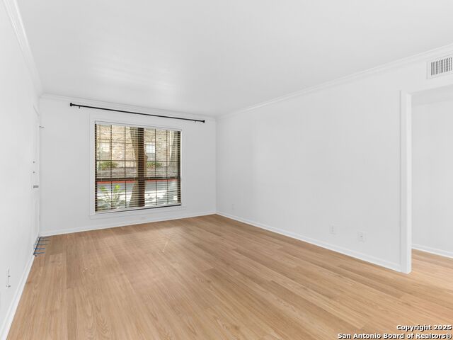 Image 5 of 24 For 7926 Broadway 609