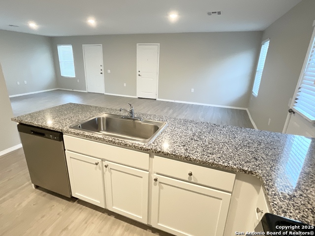 Image 14 of 37 For 4446 Glades Way