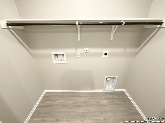 Image 16 of 37 For 4446 Glades Way