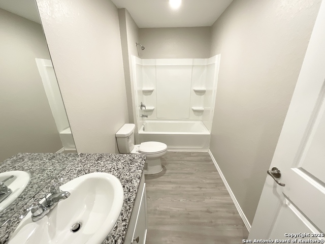 Image 25 of 37 For 4446 Glades Way