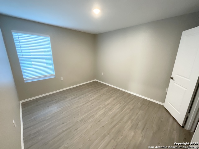 Image 27 of 37 For 4446 Glades Way