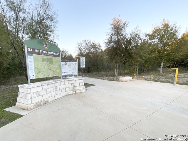 Image 33 of 37 For 4446 Glades Way