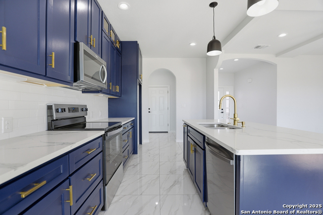 Image 11 of 33 For 17114 Laguna Seca