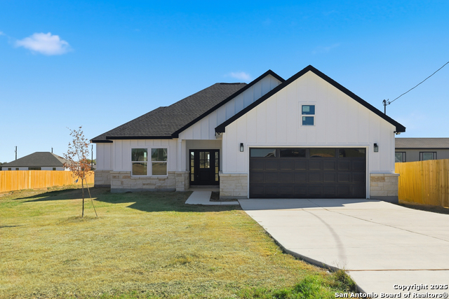 Image 2 of 33 For 17114 Laguna Seca