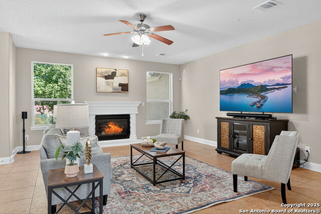 Image 15 of 47 For 17950 Maui Sands