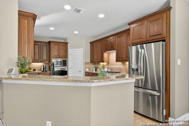 Image 20 of 47 For 17950 Maui Sands