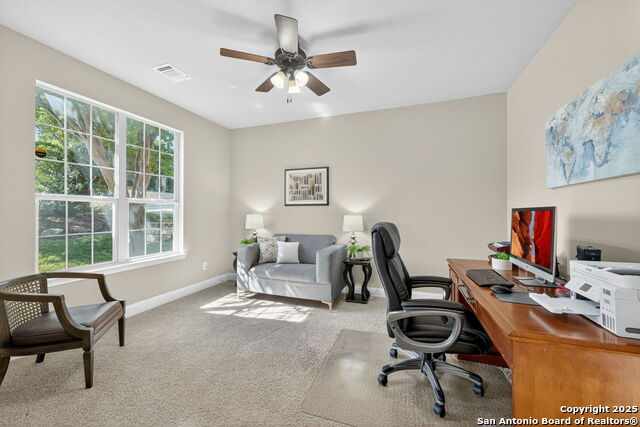 Image 21 of 47 For 17950 Maui Sands