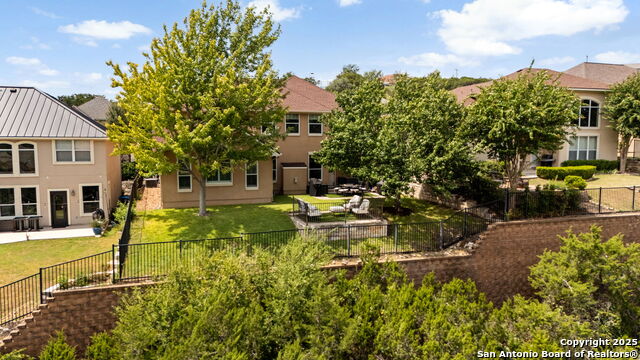 Image 37 of 47 For 17950 Maui Sands