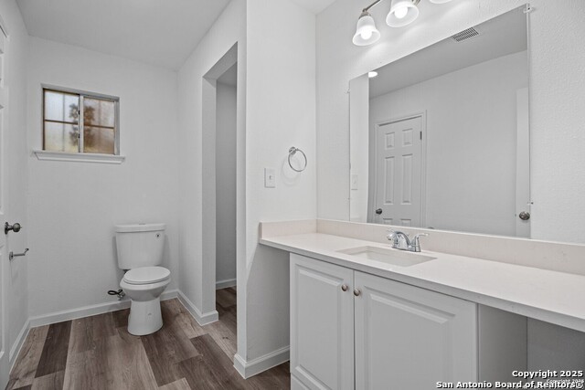 Image 18 of 25 For 4143 Freestone