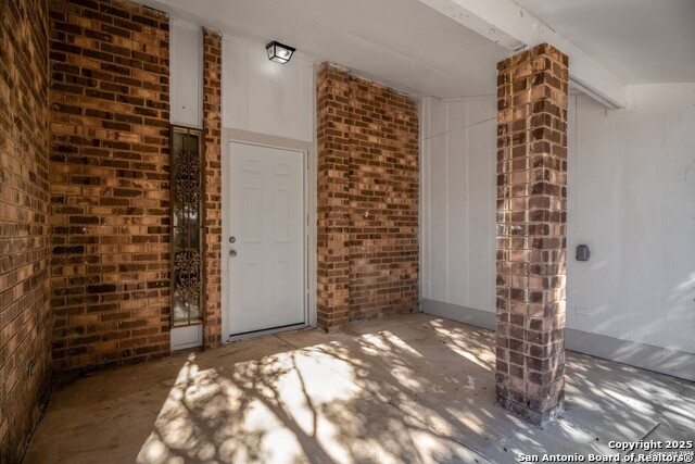 Image 23 of 25 For 4143 Freestone