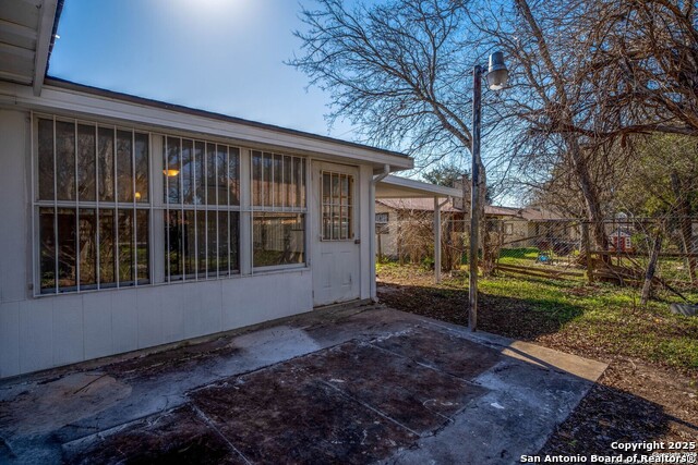 Image 24 of 25 For 4143 Freestone